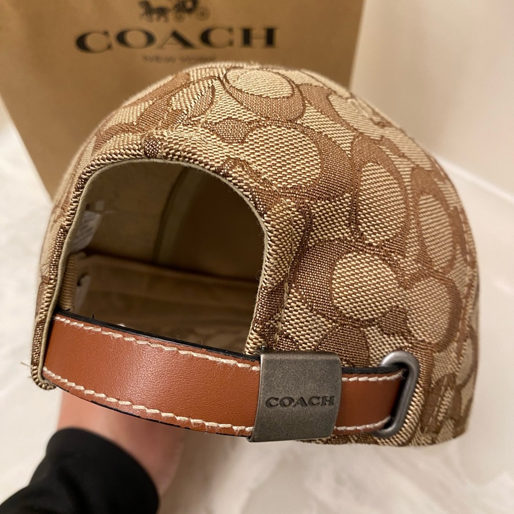 Coach hat - Picture 4 of 6